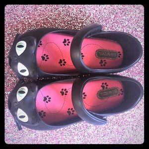 Mini Melissa black cat size 9
